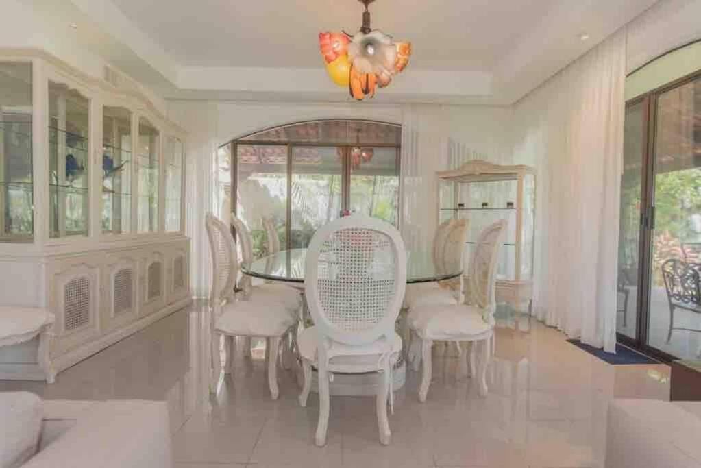 Elegant Lagoon Front Villa By Casa Paraiso Cancun Luaran gambar