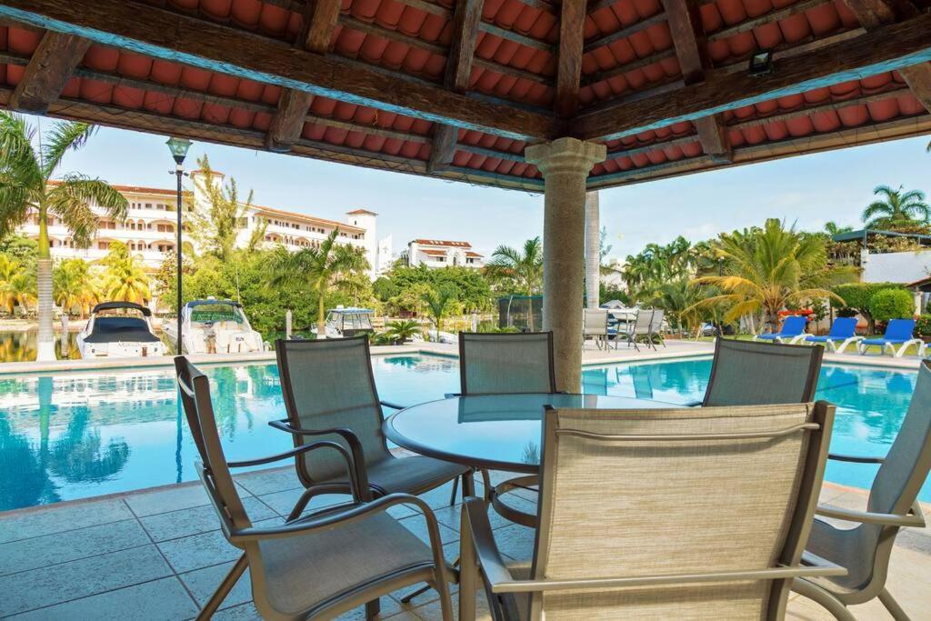 Elegant Lagoon Front Villa By Casa Paraiso Cancun Luaran gambar